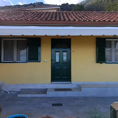 Ainos Casa de Férias