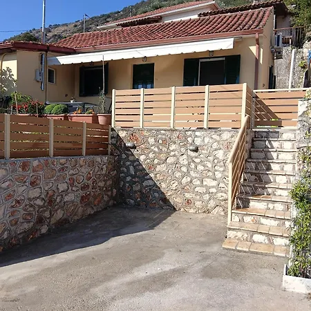 Ainos Tatil Evi